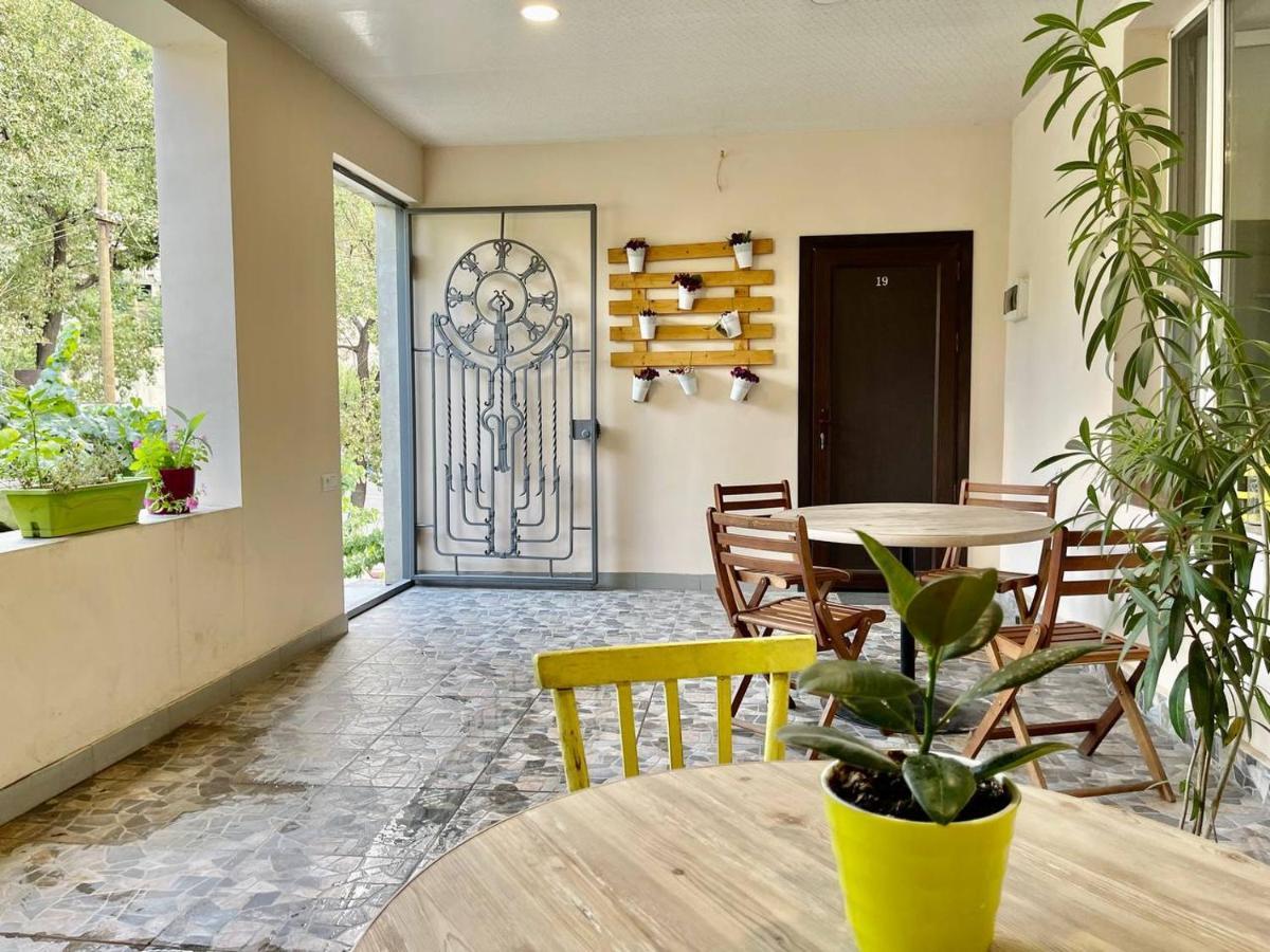 Merien Hotel Γιερεβάν Εξωτερικό φωτογραφία