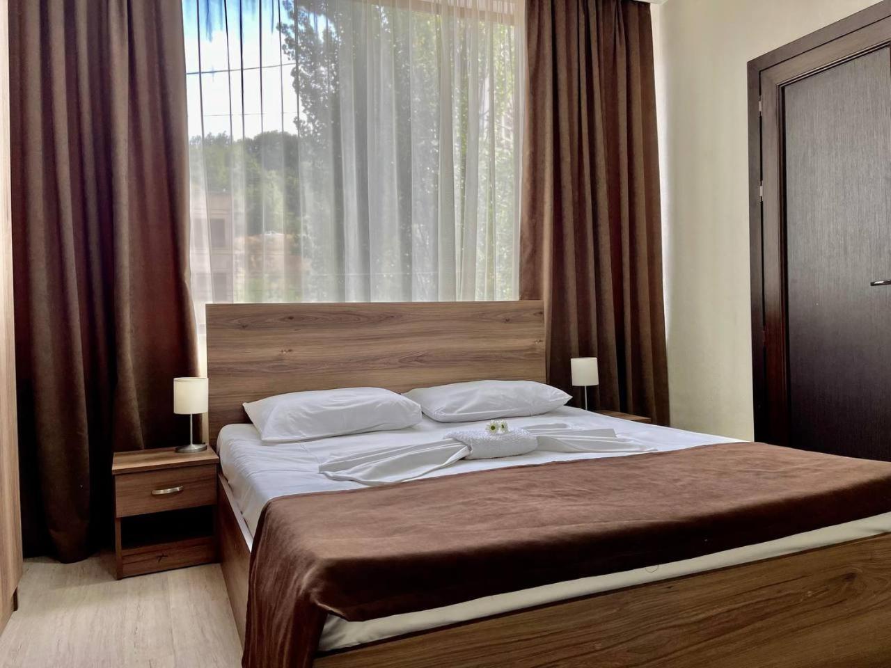 Merien Hotel Γιερεβάν Εξωτερικό φωτογραφία